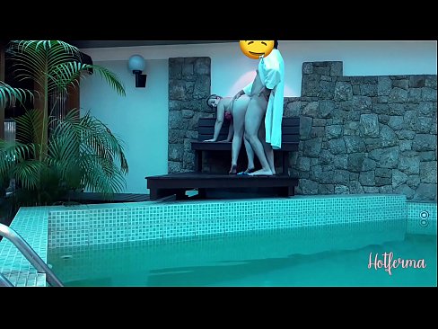 ❤️ Baas noeget faam nei it swimbad, mar koe net wjerstean in hot ️❌ Porno by porno fy.myinvest.top ☑